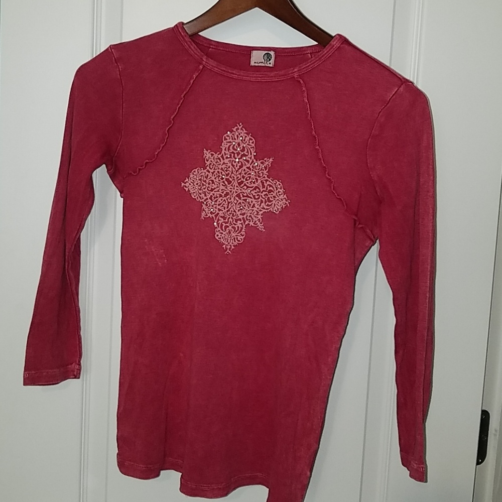 Old world style dark red tee shirt Medium
